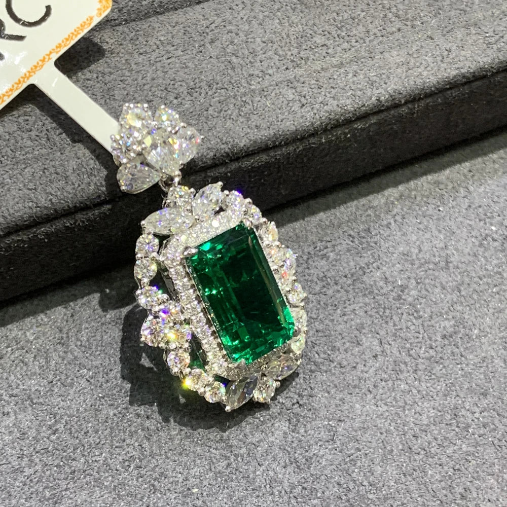 Real 9K Gold 6.56CT Colombia Emerald Gemstone Pendant - Crown & Royal