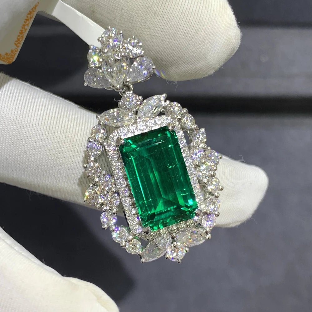 Real 9K Gold 6.56CT Colombia Emerald Gemstone Pendant - Crown & Royal